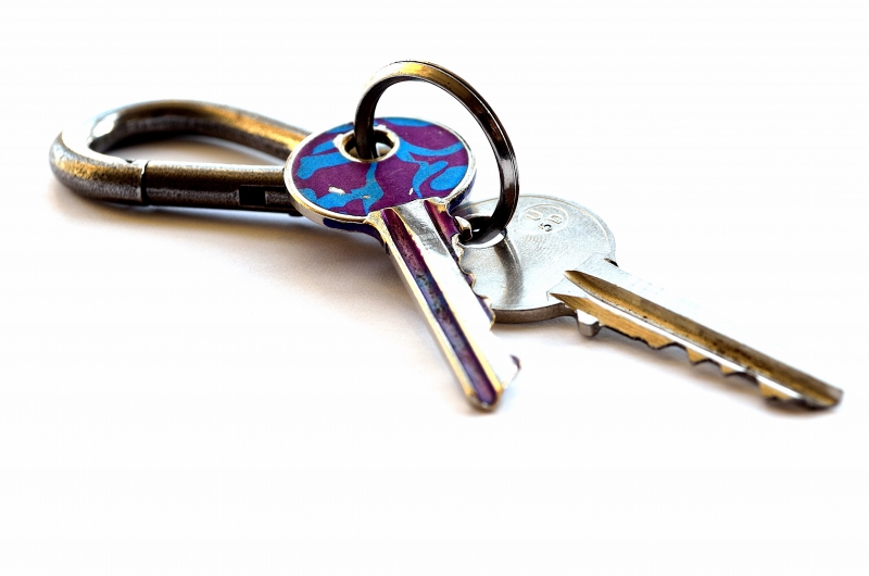 serrurier-BIOT-min_keys-20290